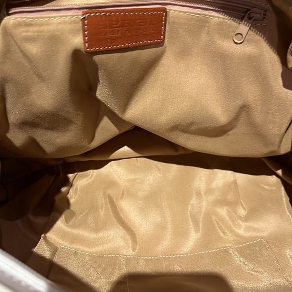 Berge Italy genuine all leather gold tone shoulder purse white zipper handbag - Picture 4 of 8